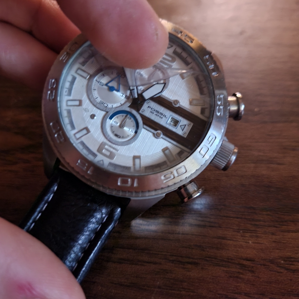 Vintage Fossil Watch - Picture 2 of 4